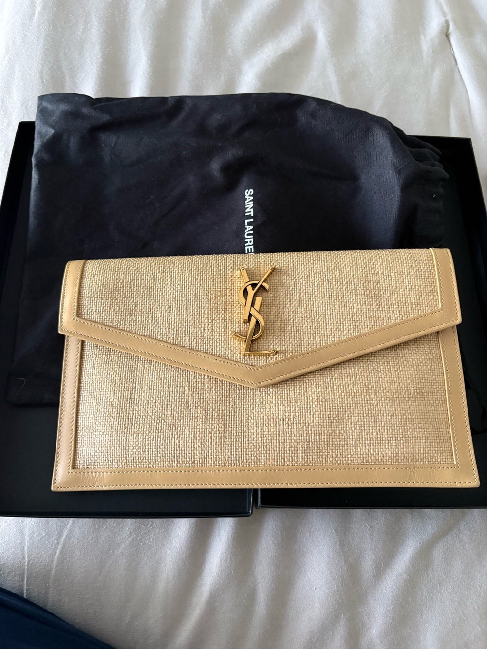SAINT LAURENT
Uptown Pouch in Micro Raffia